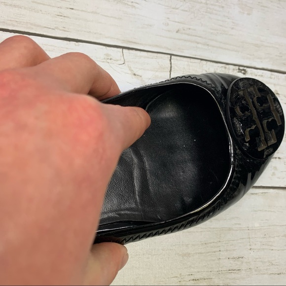 Tory Burch Reva Logo Black Patent Ballet Flats - Picture 15 of 16